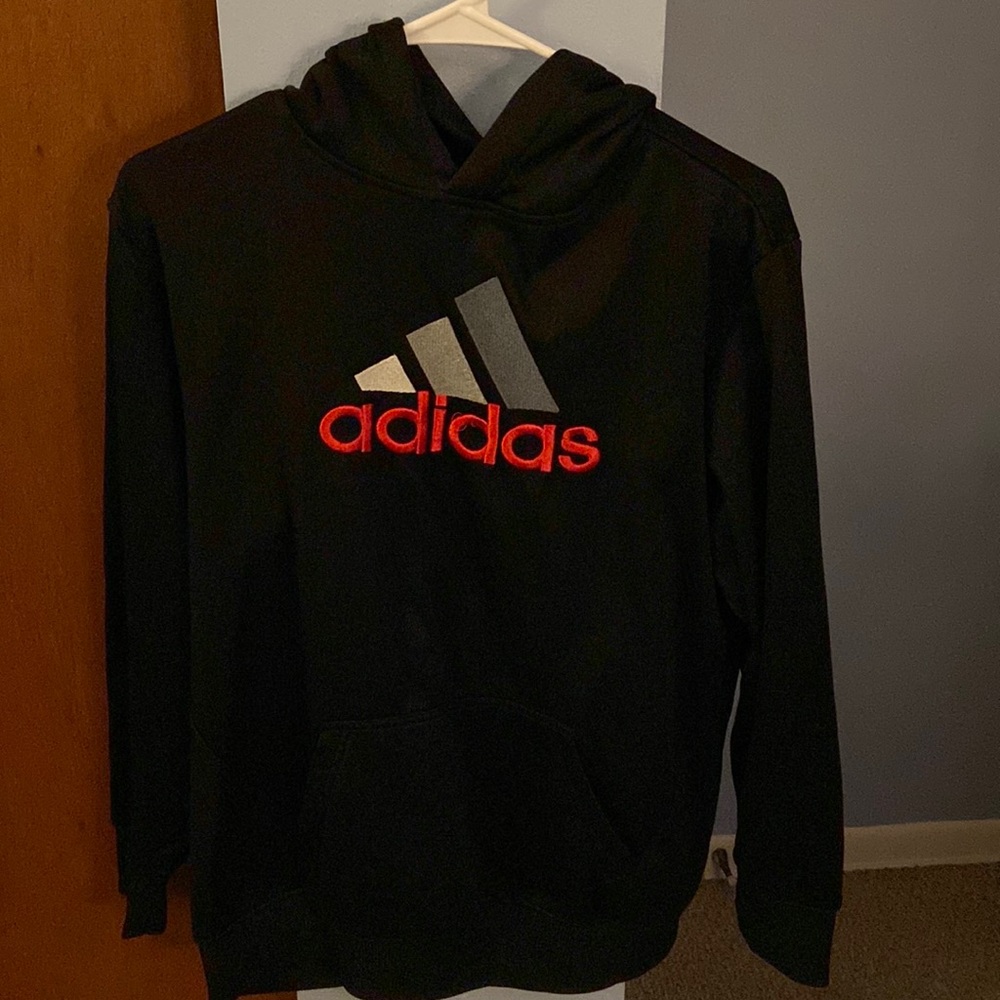 Adidas Sweatshirt